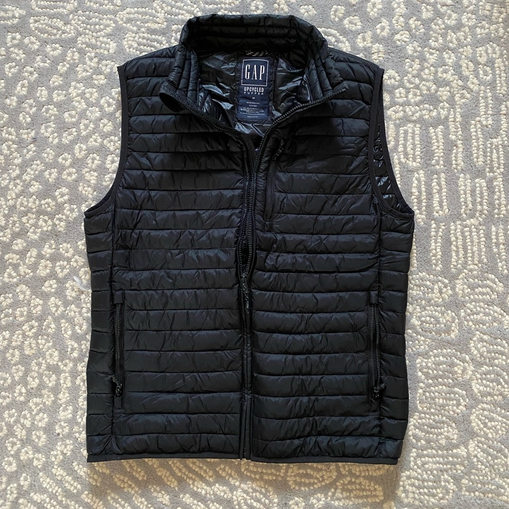 Gap Recycled Down Puffer Vest